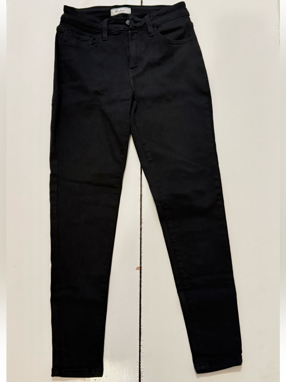 KanCan Signature 27 Black Skinny Jeans